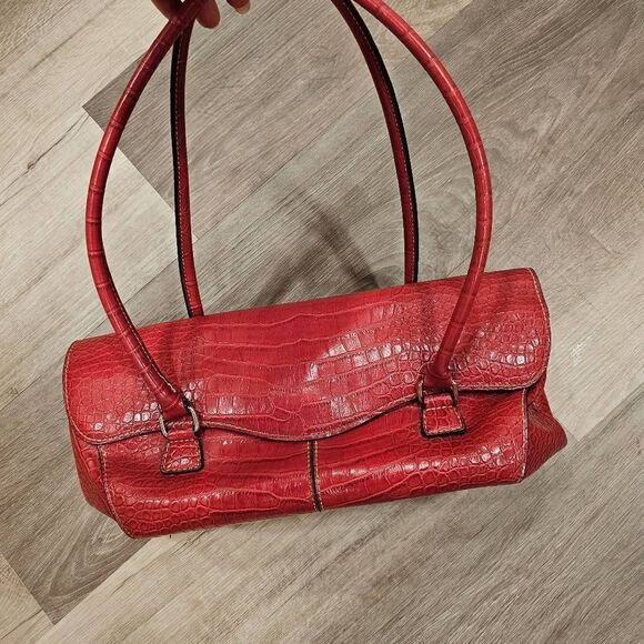 Red Faux Crocodile Leather Y2K Shoulder bag - Picture 9 of 9
